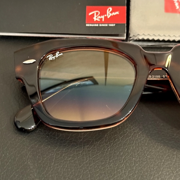 LIKE NEW Ray-Ban State Street Tortoise Gradient Brown RB2186 Sunglasses main image 13